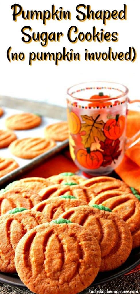 Imagen de texto del título vertical de galletas de azúcar en forma de calabaza para el resumen de recetas de postres de Acción de Gracias