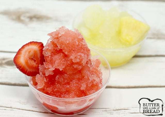 ¡El helado hecho en casa con frutas frescas es el regalo perfecto para el verano! ¡La fruta fresca es mucho más saludable que los jarabes comprados en la tienda y puedes hacer cualquier sabor!