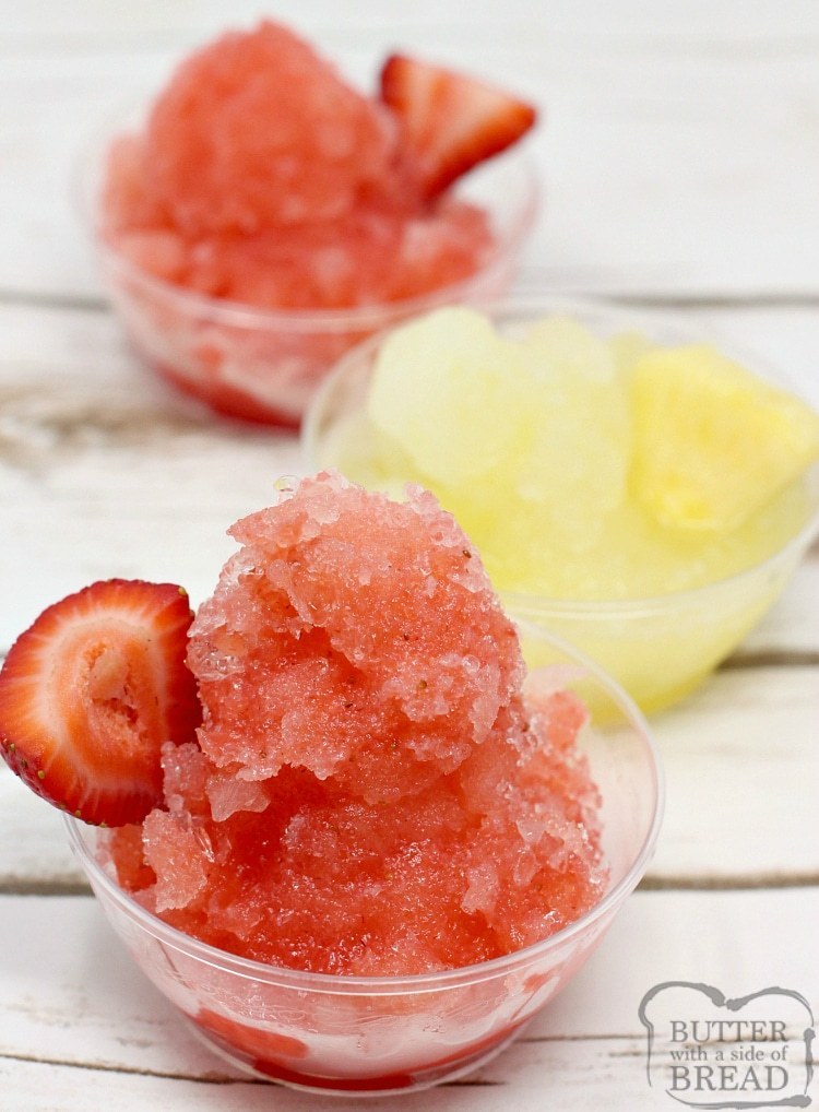 ¡El helado hecho en casa con frutas frescas es el regalo perfecto para el verano! ¡Los jarabes de fruta fresca son mucho más saludables que los que se compran en la tienda y puedes hacer cualquier sabor!