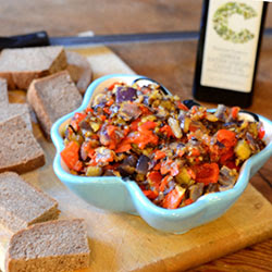 Aubergines grillées et poivrons rouges
