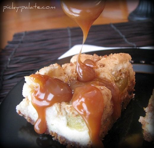 ¡Barras de la galleta del queso poner crema de la manzana del caramelo!
