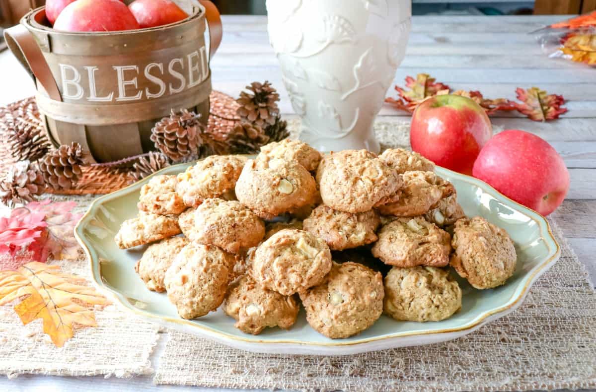 Soft & Chewy Apple Oatmeal Cookies with White Chocolate & Pecans recipe - kudoskitchenby.com