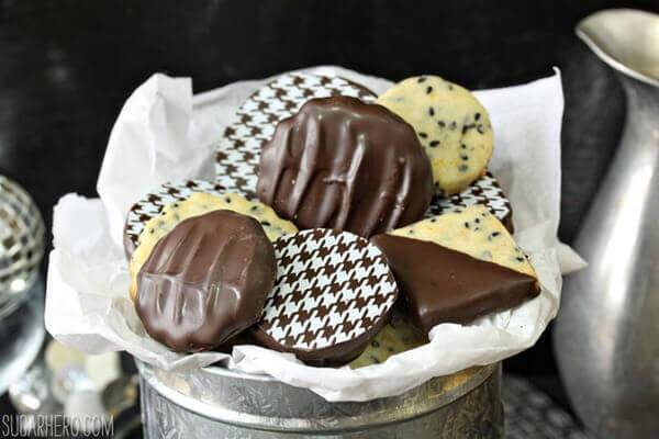 Galletas de mantequilla de s&eacute;samo negro