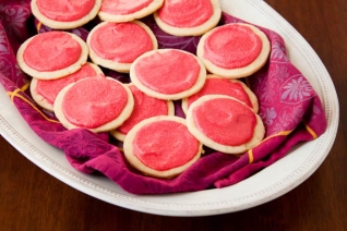 Galletas de azúcar con glaseado de bayas {¡sorteo!}