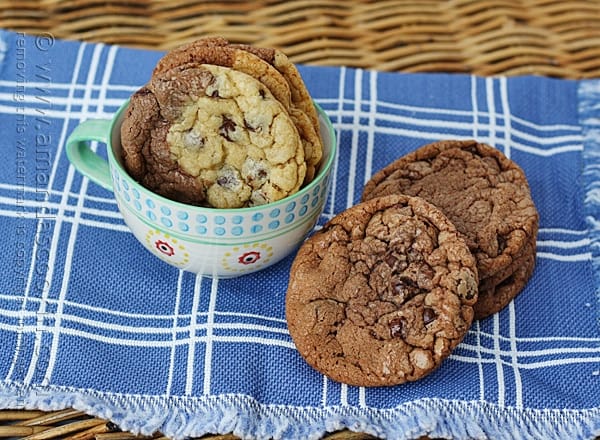 Galletas con chispas de chocolate blanco y negro @amandaformaro Amanda