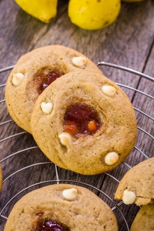 Galletas masticables de guayaba con chispas de chocolate blanco
