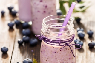 Batidos de arándanos y arándanos para un comienzo saludabl