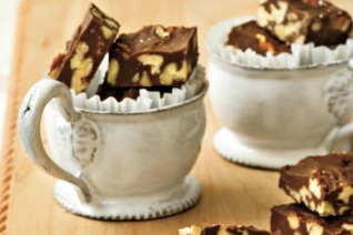 Dulces navideños por hacer y visiones de ciruelas azucaradas