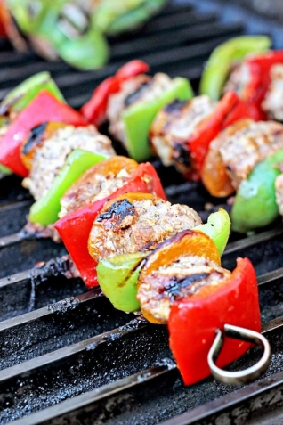Miel Picante Yogurt Cordero Kabobs
