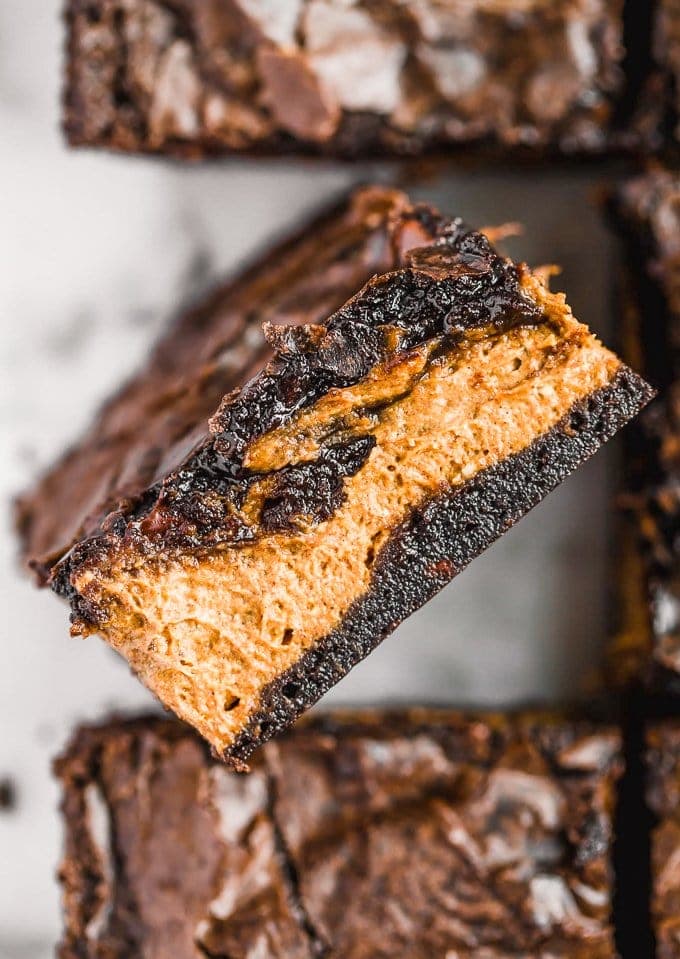 Brownies de calabaza, brownies con una capa de calabaza en el medio