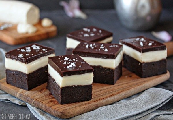 Brownies de queso de cabra