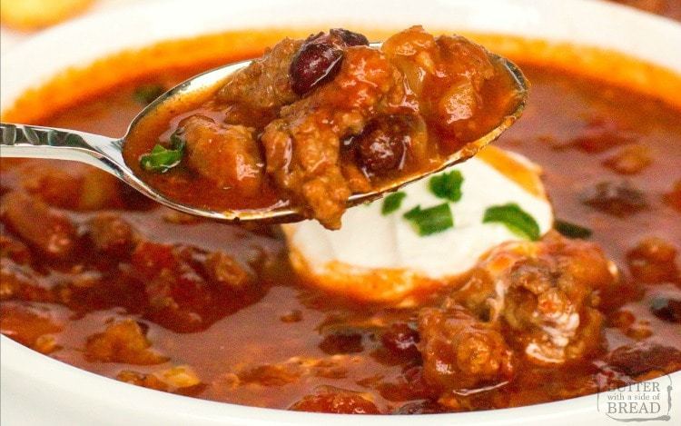 NEGRO CHOCOLATE DE TRES CARNE - Mantequilla con un lado del pan
