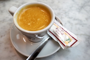 Caffeinate y Connect en Six Cozy Cafés con WiFi en Santiago