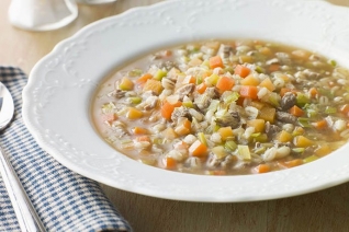 Celebrando el día de San Andrés con caldo escocés tradicional