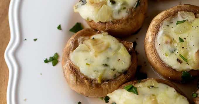 Champiñones Rellenos de Parmesano y Mozzarella
