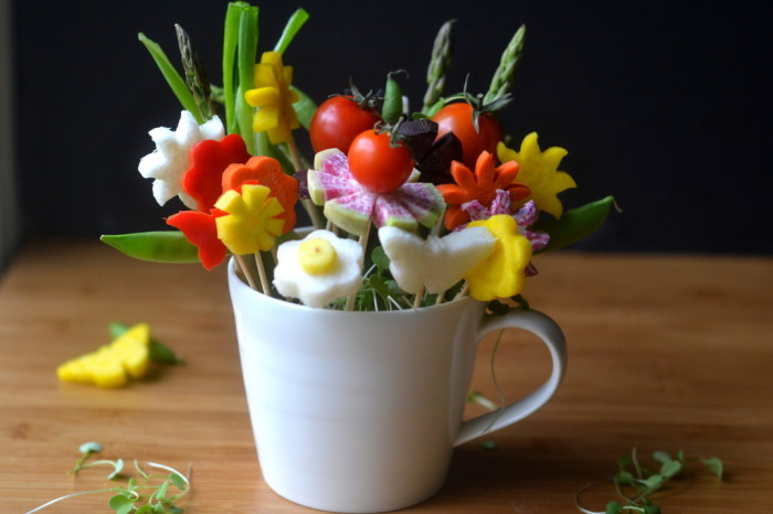 C&oacute;mo hacer ramos de flores vegetarianas 14