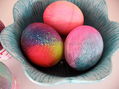 CĂłmo hacer huevos de Pascua Tie Dye
