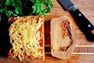 Bacon Jam y Fontina Cargado Pavo Y Arroz Con Carn