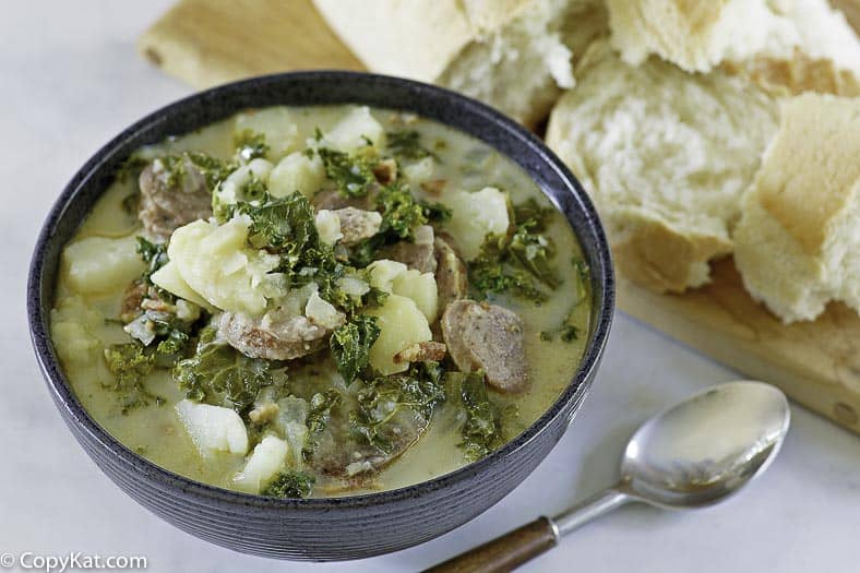 Copycat Olive Garden Zuppa Toscana Receta + Video
