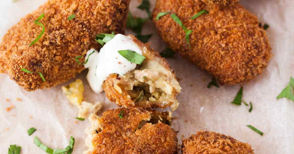 Croquetas de papa con cerdo e hinojo