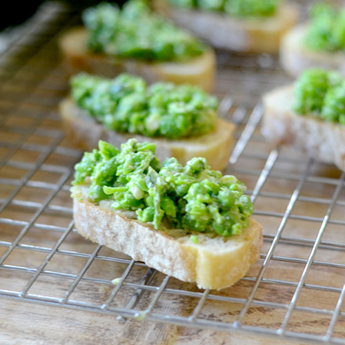 Mashed Pea Crostini