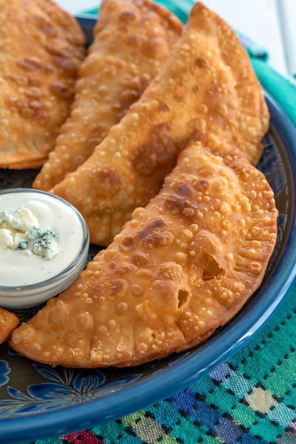 Empanadas de pollo al búfalo