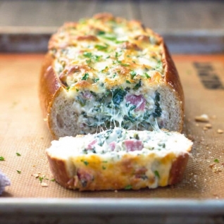 Feta De Espinacas Rellenas De Pan Francés