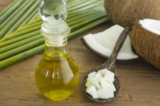 ¿Debemos reemplazar el aceite de oliva con aceite de coco?