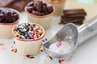 Fiesta de helados con ingredientes caseros