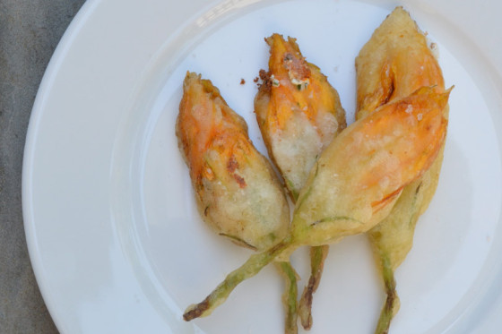 Flores De Calabacín Rellenas