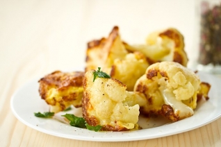 Horno De Coliflor Asado Con Cúrcuma Y Comino