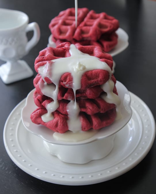 Rollitos De Crema De Helado De Terciopelo Rojo Helado