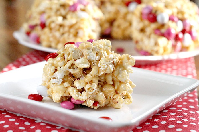 PASTEL DE PALOMITAS DE CARAMELO