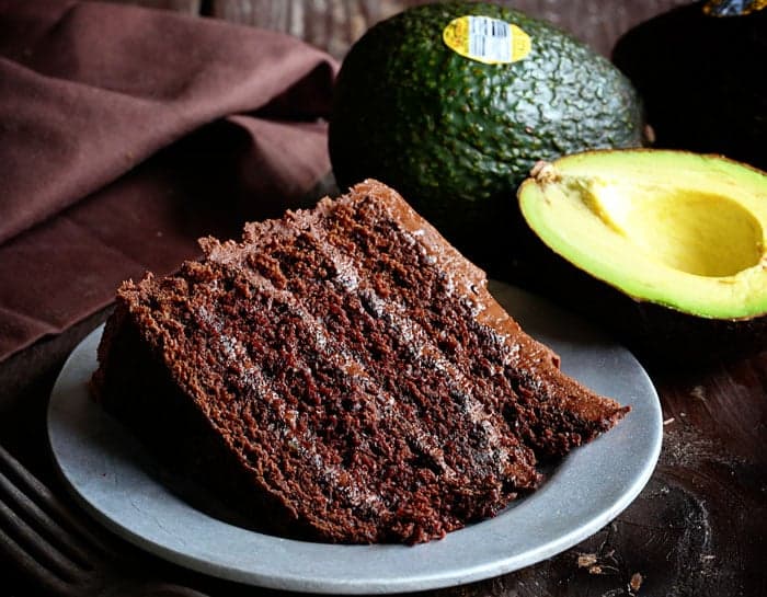 Pastel de chocolate y aguacate