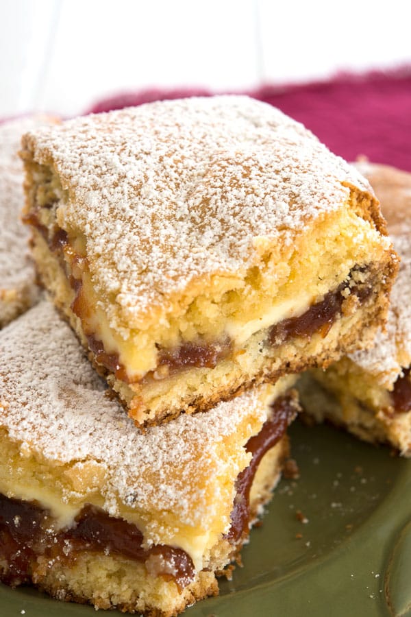 &iexcl;La torta de caf&eacute; de queso crema se encuentra con el Caribe con esta receta de pastel de guayaba!