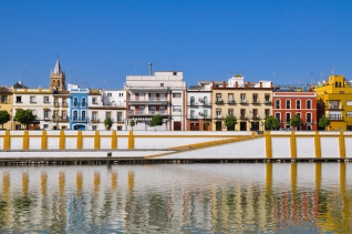 Guía del barrio de Triana: La Sevilla conmovedora más allá del río