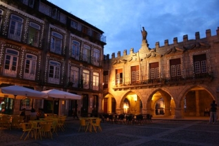 Guimarães: ¿La ciudad nocturna más romántica de Europa?