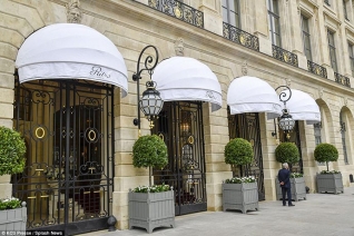 Idea de vacaciones de ensueño: recientemente reabierto Ritz París