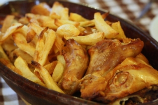 El mejor cochinillo de Segovia: Mesón Don Jimeno