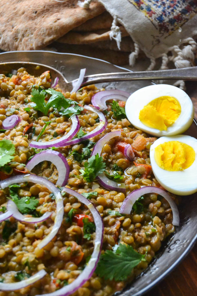 Lentejas trituradas con tahini y comino