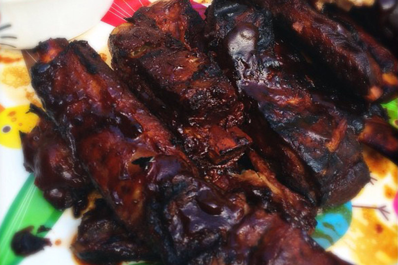 Costillas para asar en la olla de barro sin alérgenos de Meri @The Food Yenta