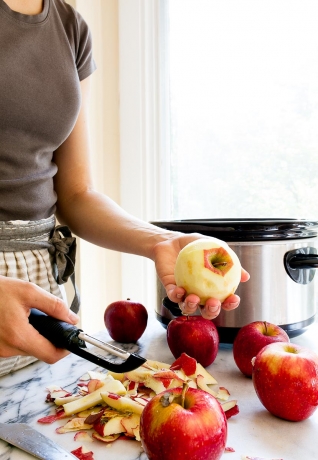 Olla de cocción lenta de manzana {pequeño lote}