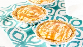 Mini Dulce De Leche No Bake Cheesecakes