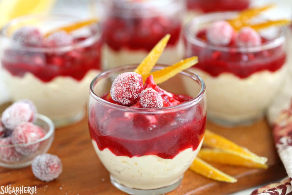 Mousse de Naranja con Salsa de Arándanos