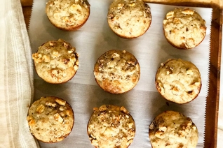 Muffins de pan de nuez de plátano clásico