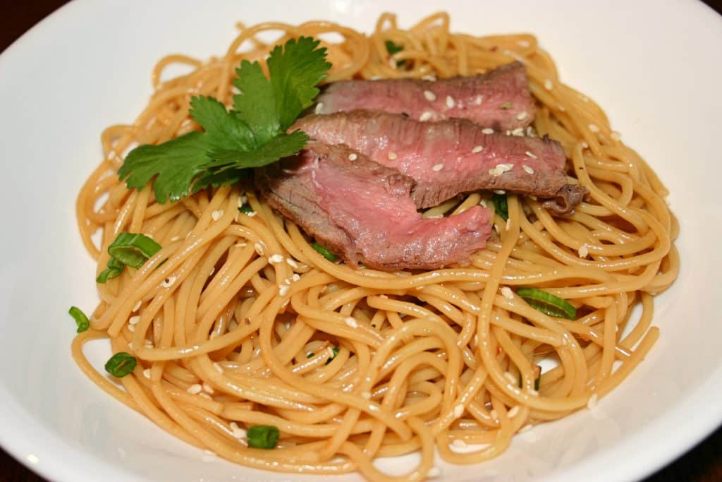 Fideos De Carne De Sésamo Fácil