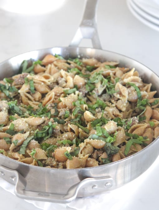 Cremoso Pesto Salchicha Pasta