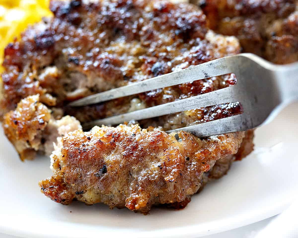 Cortar en empanadas de salchichas de desayuno