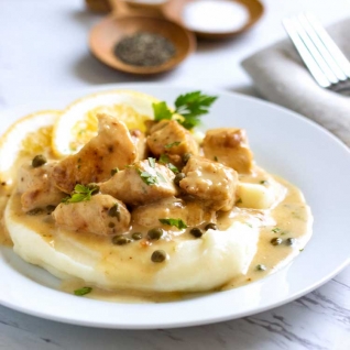 Piccata De Pollo Picado Con Puré De Patatas
