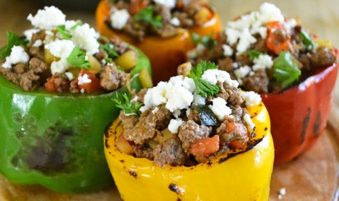 Pimientos Rellenos con Picadillo